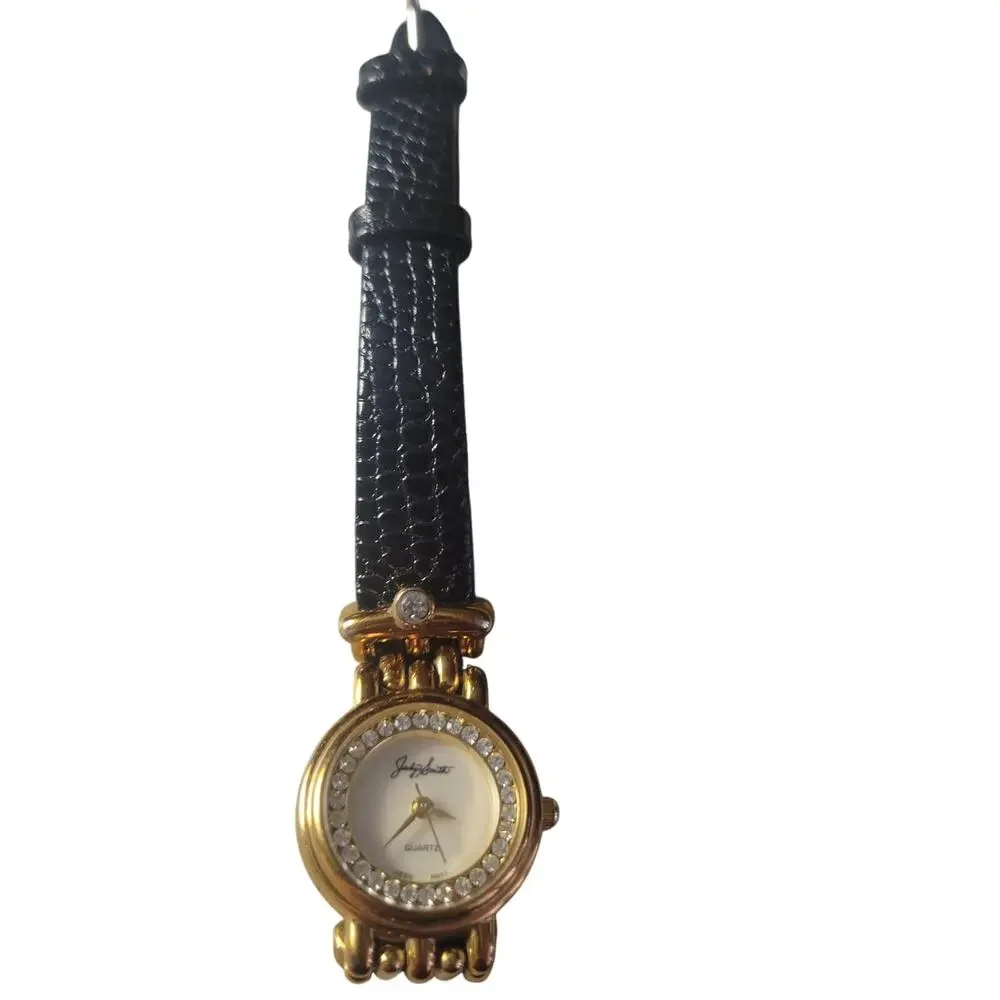 Women's Jaclyn Smith Cocktail Watch Crystals on watch face and band new battery‎